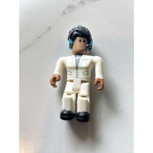 ROBLOX CELEBRITY Series 4 BLOXTUBER Mini Action Figure Streamer TV Guy - No Code